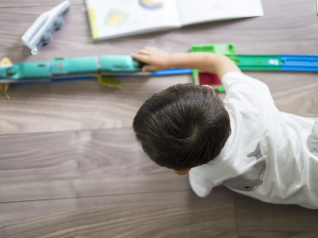 電車のおもちゃ　イメージ