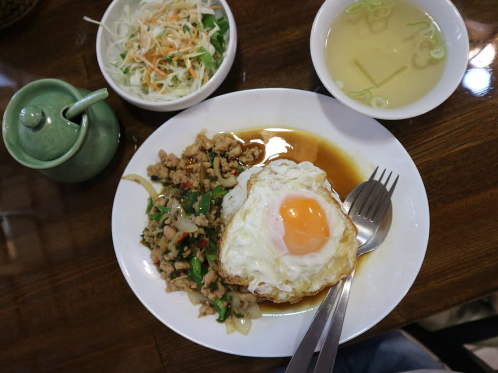 タイ料理店ルウァンタイのガパオライス