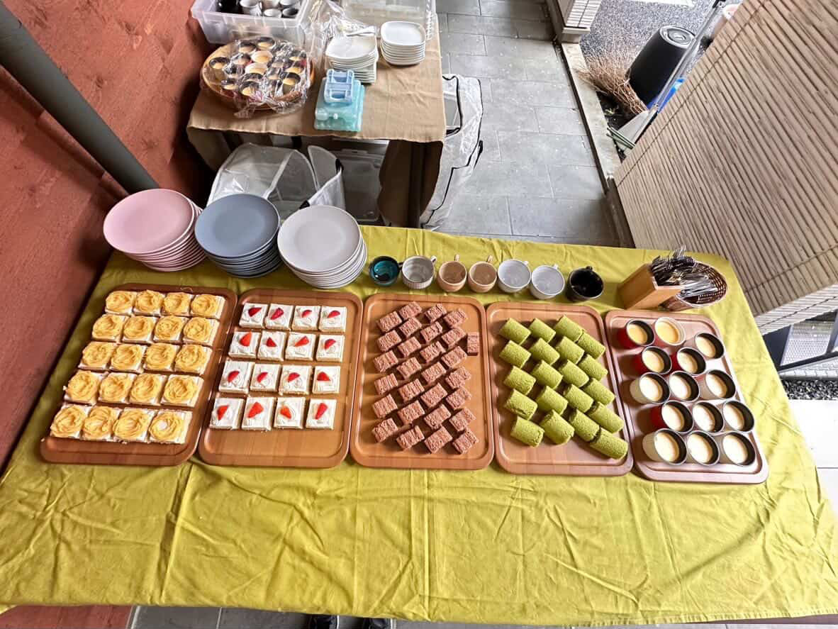 ケーキバイキング