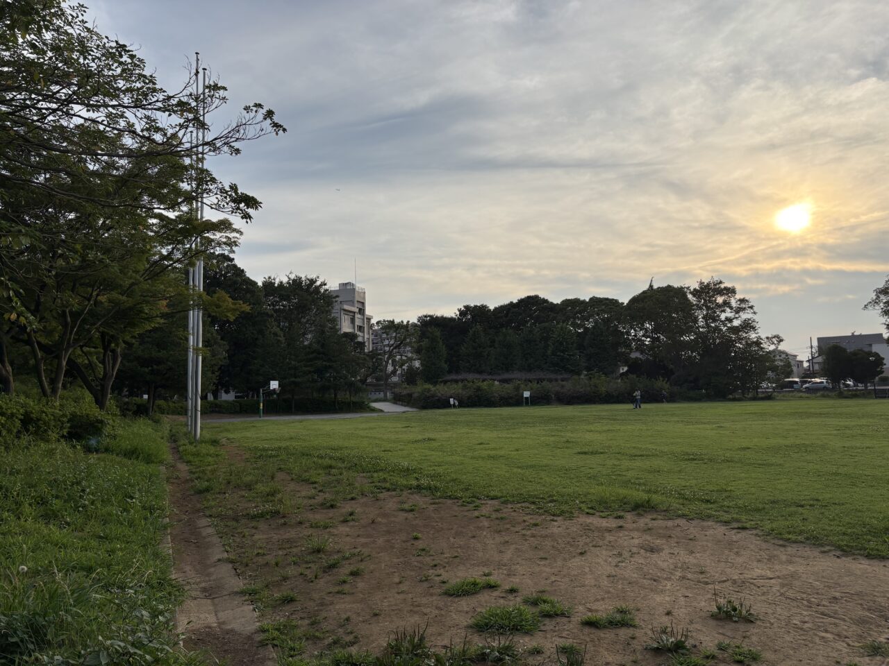 グラウンド